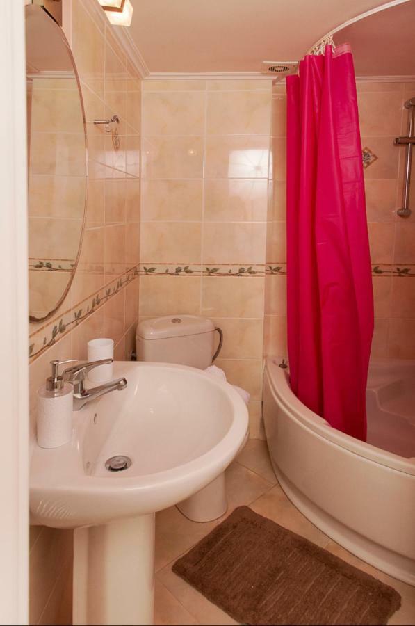 Relaxing Appt. Into The Heart Of Historical Center Apartment Kalamata Ngoại thất bức ảnh