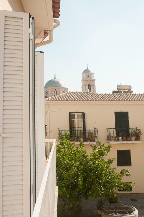 Relaxing Appt. Into The Heart Of Historical Center Apartment Kalamata Ngoại thất bức ảnh